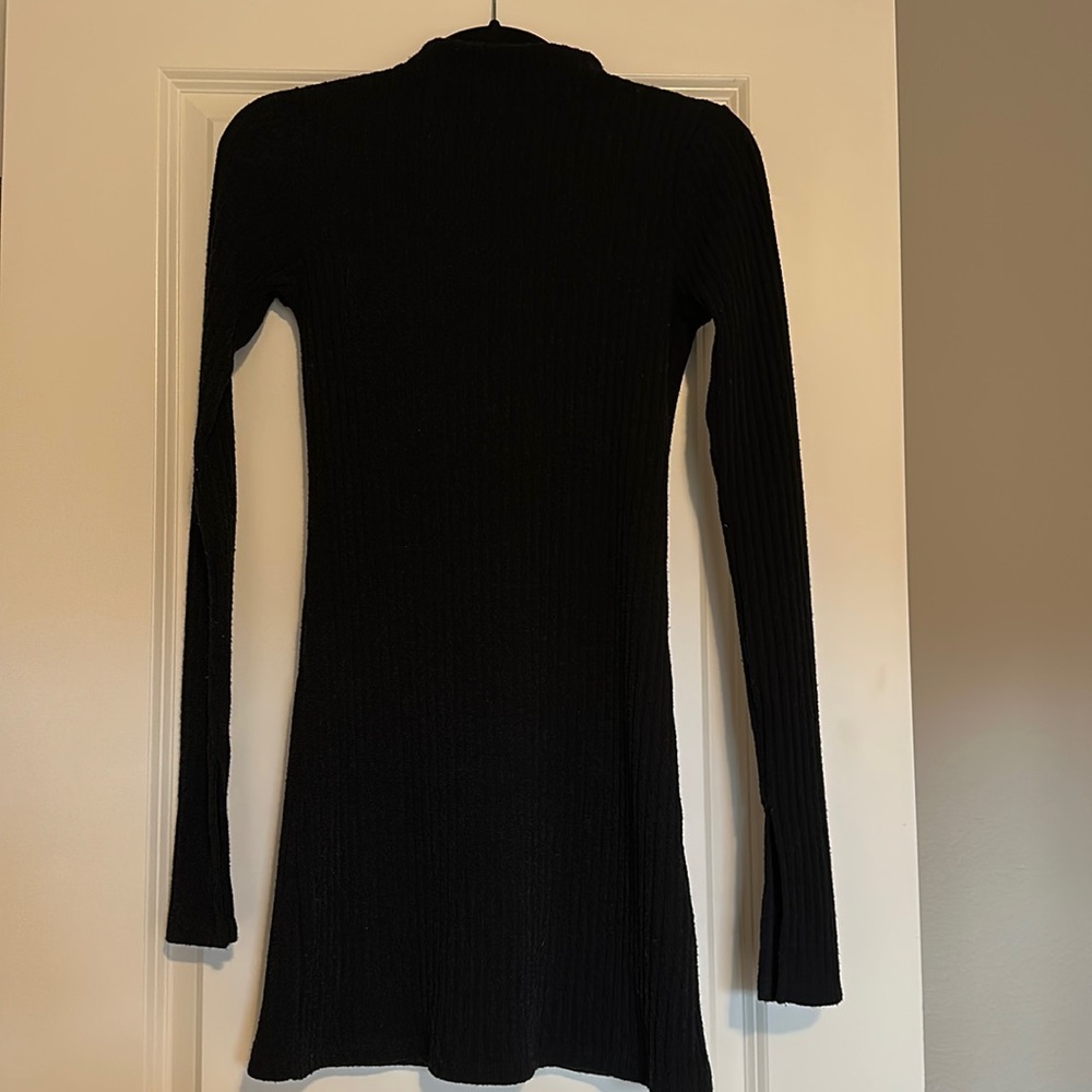 ARITZIA BLACK SWEATER DRESS